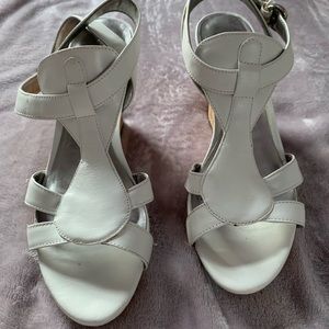 White Wedges